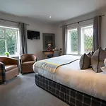 The South Stainley 4*