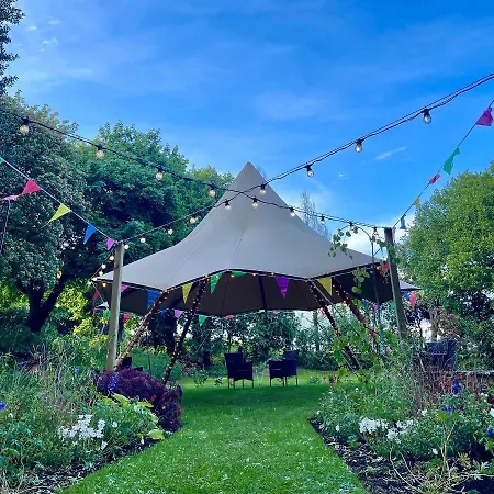 Herberg The South Stainley 4*