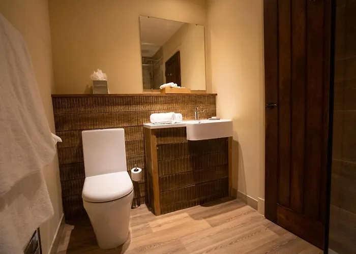 여관 The South Stainley